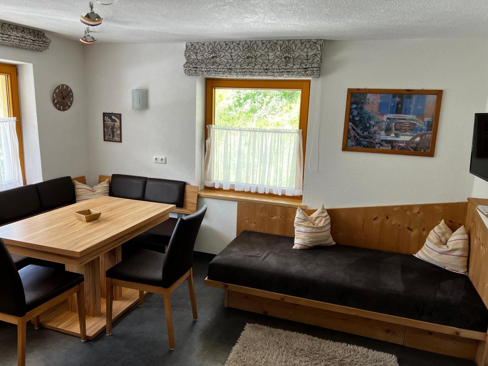 Haus Steissbach Apartamento Sankt Anton am Arlberg Exterior foto