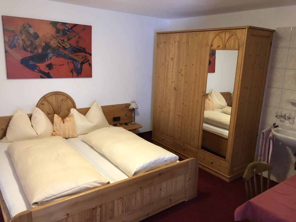 Haus Steissbach Apartamento Sankt Anton am Arlberg Exterior foto