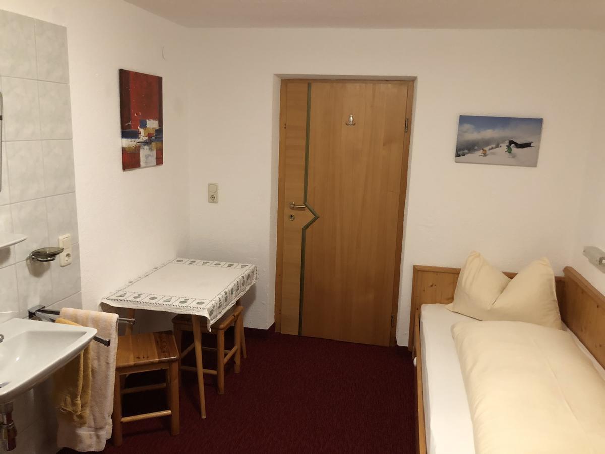 Haus Steissbach Apartamento Sankt Anton am Arlberg Exterior foto